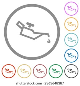Iconos de color plano de aceitunas en contornos redondos sobre fondo blanco