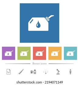Iconos blancos planos de azufre en fondo cuadrado. 6 iconos de bonificación incluidos.