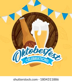 celebración del festival oktoberfest con diseño de botella y vaso de cerveza artesanal