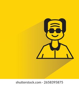 Avatar de hombre viejo con sombra sobre fondo amarillo