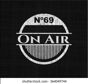 On Air escrito en una pizarra