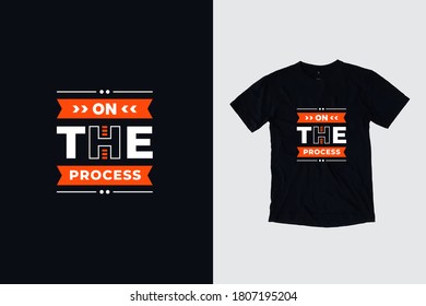 En el proceso cita el diseño de camisetas