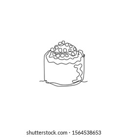 One continuous line drawing of fresh delicious Japanese gunkan maki restaurant logo emblem. Japan sushi sea food cafe shop logotype template concept. Modern single line draw design vector illustration