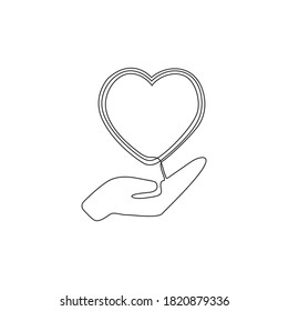 Un dibujo continuo de la línea de la mano sosteniendo el corazón.