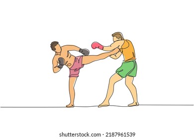 Una línea continua de dos jóvenes deportistas entrenando juntos en el gimnasio. Pelea de parto. El concepto de deporte de kickboxing combativo. Ilustración vectorial de diseño de líneas simples