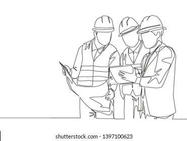 One continuous line drawing of young architect, manager and engineer meeting at building construction site. Building architecture business concept. Single line draw design illustration