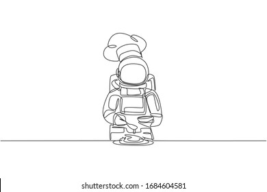 One continuous line drawing of young astronaut chef pouring seasoning into dish for serving dinner. Healthy cuisine food menu on restaurant concept. Dynamic single line draw design vector illustration