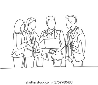 One continuous line drawing of young male manager persuade little chat with some workers while holding a laptop at office. Business presentation single line draw design graphic vector illustration