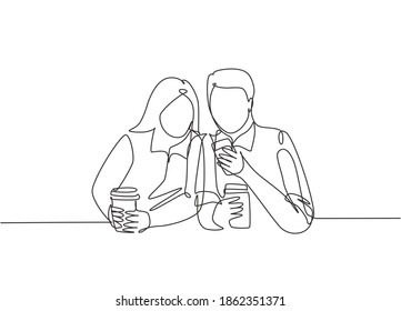 Eine kontinuierliche Zeichnung von jungen glücklichen Männern und Frauen, die zusammen zu Mittag essen, während sie lustige Videos auf Smartphone im Kaffeehaus anschauen. Romantisches Konzept. Design-Illustration für einzelne Linien