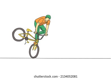 Un dibujo de línea continua de un jóven ciclista BMX realizando un truco peligroso en el parque de patinaje. Ilustración vectorial de concepto deportivo extremo. Diseño dinámico de dibujo de una sola línea para el cartel de promoción de eventos