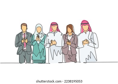 Una línea contínua de jóvenes empresarios y empresarias se alinean mientras aplauden. Sombrero de ropa islámica, hijab, pañuelo, keffiyeh. Ilustración vectorial de diseño de líneas simples