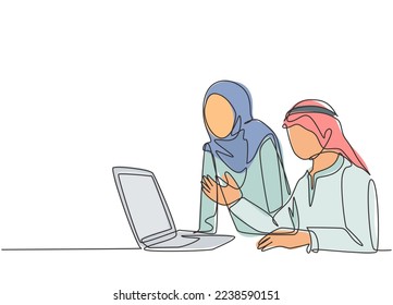 Un dibujo de línea continua de una joven pareja de negocios musulmana discutiendo la propuesta de negocio a un posible inversor. Candura de ropa islámica, pañuelo, hijab. Ilustración vectorial de diseño de líneas simples