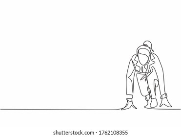 One Continuous Single Line Drawing Of Young Happy Businesswoman Gets Ready To Doing Sprint Run On Running Track, From Front View. Business Race Concept Single Line Draw Design Vector Illustration