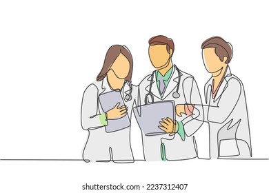 One continuous single line drawing of male and female doctors discussing patient health condition while reading the medical report. Medical checkup concept single line draw design vector illustration