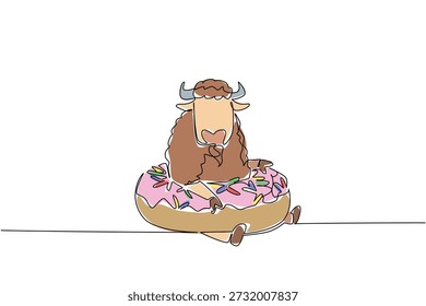 Un dibujo de línea de bisonte adorable presenta un animal salvaje valiente sentado dentro de una rosquilla vidriada para el concepto de comida pastelera. El arte colorido es ideal para un propósito de página para colorear con criatura mamífero de la pradera marrón