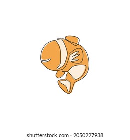 One single line drawing of cute clownfish for aquatic logo identity. Stripped anemone fish mascot concept for sea world icon. Modern continuous line draw design vector illustration