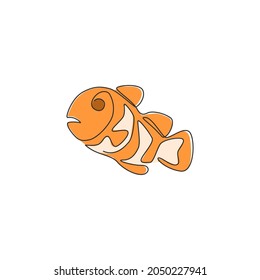 One single line drawing of cute clownfish for aquatic logo identity. Stripped anemone fish mascot concept for sea world icon. Modern continuous line draw design vector illustration
