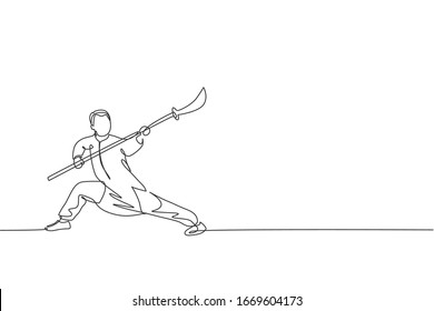 Dibujo de una sola línea de un joven en el ejercicio kimono wushu arte marcial, técnica kung fu con lanza en la ilustración vectorial del centro de gimnasio. El concepto de lucha contra el deporte. Diseño moderno de líneas continuas