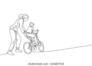 One single line drawing of young mother teaching her son riding bicycle at public park vector graphic illustration. Motherhood lesson. Urban family time concept. Modern continuous line draw design