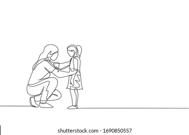 One single line drawing young happy mom giving some wise advice talk to her daughter at home vector illustration  Parenting education  Family parenthood concept  Modern continuous line draw design