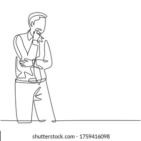 One single line drawing of young male manager focus thinking about solution for company problems at the office. Solution strategy concept. Trendy continuous line draw design graphic vector illustration
