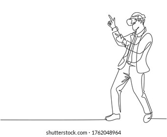 Un dibujo de una sola línea de un joven y feliz hombre de negocios fingiendo ser un vaquero mientras juega un juego de realidad virtual. Tecnología inteligente concepto de juego futurista diseño de tracción continua de línea ilustración vectorial