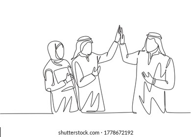 One single line drawing of young muslim employees giving high five gesture to friends. Saudi Arabian businessmen with shmag, kandora, headscarf, thobe. Continuous line draw design vector illustration