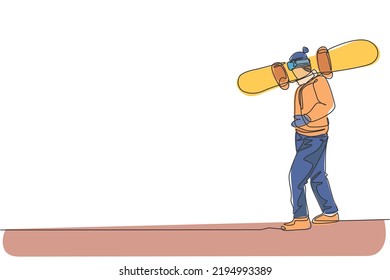 One single line drawing young energetic snowboarder man ride fast snowboard at snowy mountain graphic vector illustration. Tourist vacation lifestyle sport concept. Modern continuous line draw design