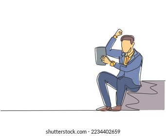 One single line drawing of young happy CEO holding a paper containing business contract agreement. Business deal celebration successful concept. Continuous line draw design graphic vector illustration