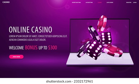 Casino en línea, banner web violeta con oferta, laptop, dados y chips de casino volando fuera del monitor