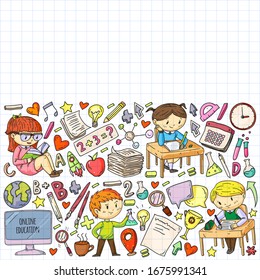  Concepto de educación en línea. Iconos vectoriales y elementos para niños pequeños, universidad, cursos de internet. Estilo doodle, niños dibujando.