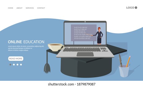 Educación en línea, e-learning.El profesor imparte la lección en una pantalla de un portátil con un gorro académico.Enseñanza en el hogar, aprendizaje a distancia y exámenes de aprobación.Cursos en línea y formación avanzada.