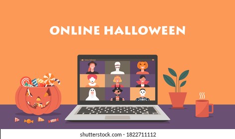 Concepto de fiesta de Halloween en línea, grupo de personas con disfraces de terror reuniéndose a través de videoconferencia o videollamada en pantalla de laptop en casa con calabaza y dulces, ilustración de vector plano