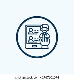 Online job application linear icon. Job search website. Thin line illustration. Online resume builder, cv maker. Recruitment website. Contour vector isolated outline drawing. Editable stroke
