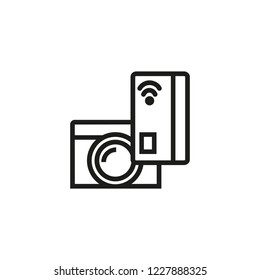 Online money line icon. Scanning credit card, camera, banking. Finance concept. Vector illustration can be used for topics like electronic money, cashless, wireless card