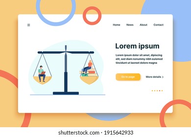 Comparación de aprendizaje en línea y fuera de línea. Estudiantes con laptop o pila de libros en escala de balance. Ilustración vectorial plana. Concepto de educación para banner, diseño de sitios web o página web de aterrizaje