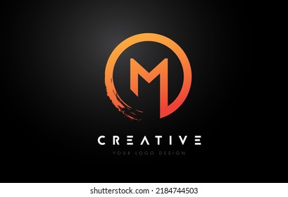Logo de lettres circulaires Orange M avec motif circulaire et Arrière-Plan Noir.