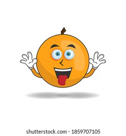 Personaje mascota naranja con expresión de risa y lengua pegadiza. ilustración vectorial