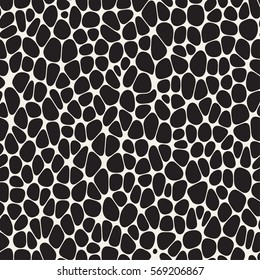 Organic Irregular Rounded Jumble Shapes. Abstract Geometric Background Design. Vector Seamless Black and White Pattern.