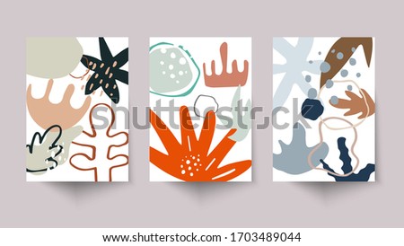 Organic Shapes Posters with Leaves and Hand Drawn Elements on White Background, Doodle Cards for Certificate or Cover, Moder Nature Patterns