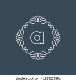 Orientalischer, weißer Rahmen. Platzieren Sie Ihr erstes Logo und Ihre Schrift