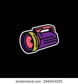 Ilustración vectorial original. Icono de contorno de una linterna de camping. Dibujado a mano, no AI