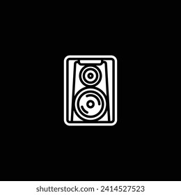 Ilustración vectorial original. Icono de contorno de un altavoz de música grande. Dibujado a mano, no IA