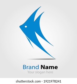 Originalmente creada marca abstracta de color brillante logotipo vectorial e icono comercial con pez azul