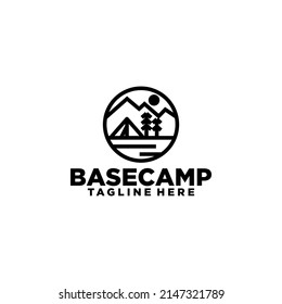 Vector de diseño de logotipo de campamento al aire libre. Concepto de logotipo de camping de montaña