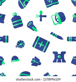 OUTDOOR KIT SEAMLESS PATTERN