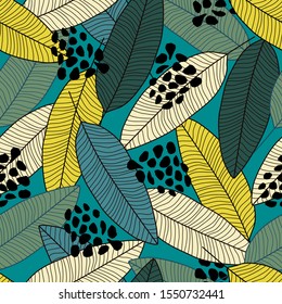 Outline banana leaf seamless pattern. Hand drawn exotic plant wallpaper. Tropical pattern, palm leaves floral background. Printing, textile, fabric, interior, wrapping paper. Vector illustration