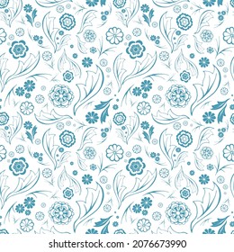 Umrissblumen blühen zufällige nahtlose Muster. Ditsy süße Blumenmotive weisen ein unregelmäßiges Oberflächendesign auf. Blaue Kontur auf weißem Hintergrund, endlose Textur für den Innenbereich, Textilien, Geschenkpapier oder Kopienbuch