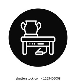 Outline Potter vector icon isolated on white background. Linear symbol for mobile app and web design.