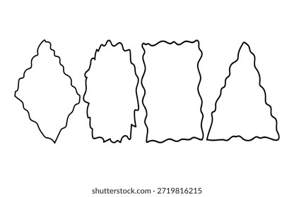 Esquemas de cuatro Formas geométricas diferentes con bordes ásperos sobre un fondo blanco.